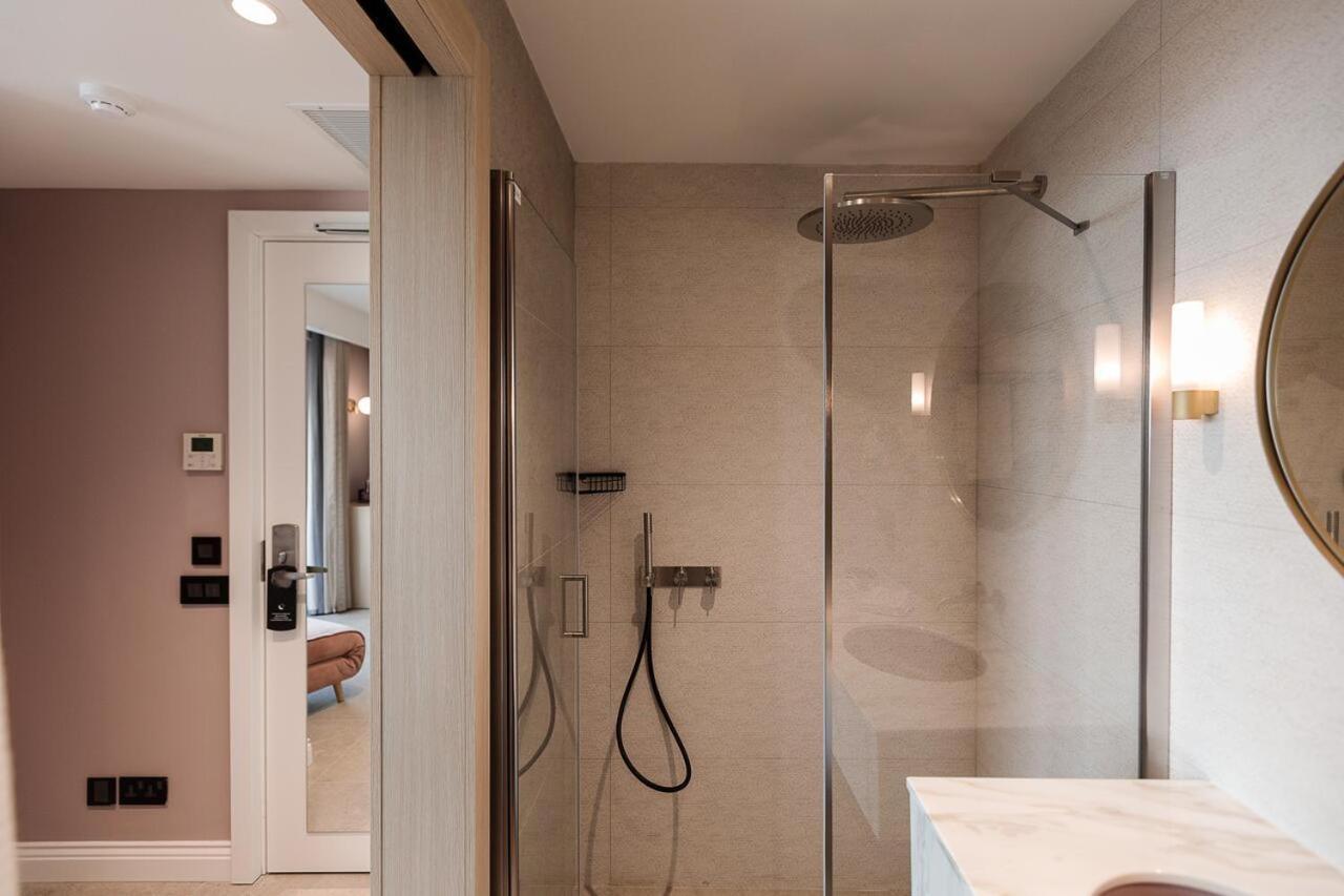 123 Mainstreet Boutique Hotel Saint Julian's ภายนอก รูปภาพ